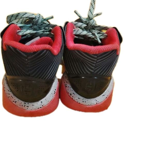 Adidas James Harden Step backs Black & Grey 4.5 Boys Big Kid - Picture 6 of 9